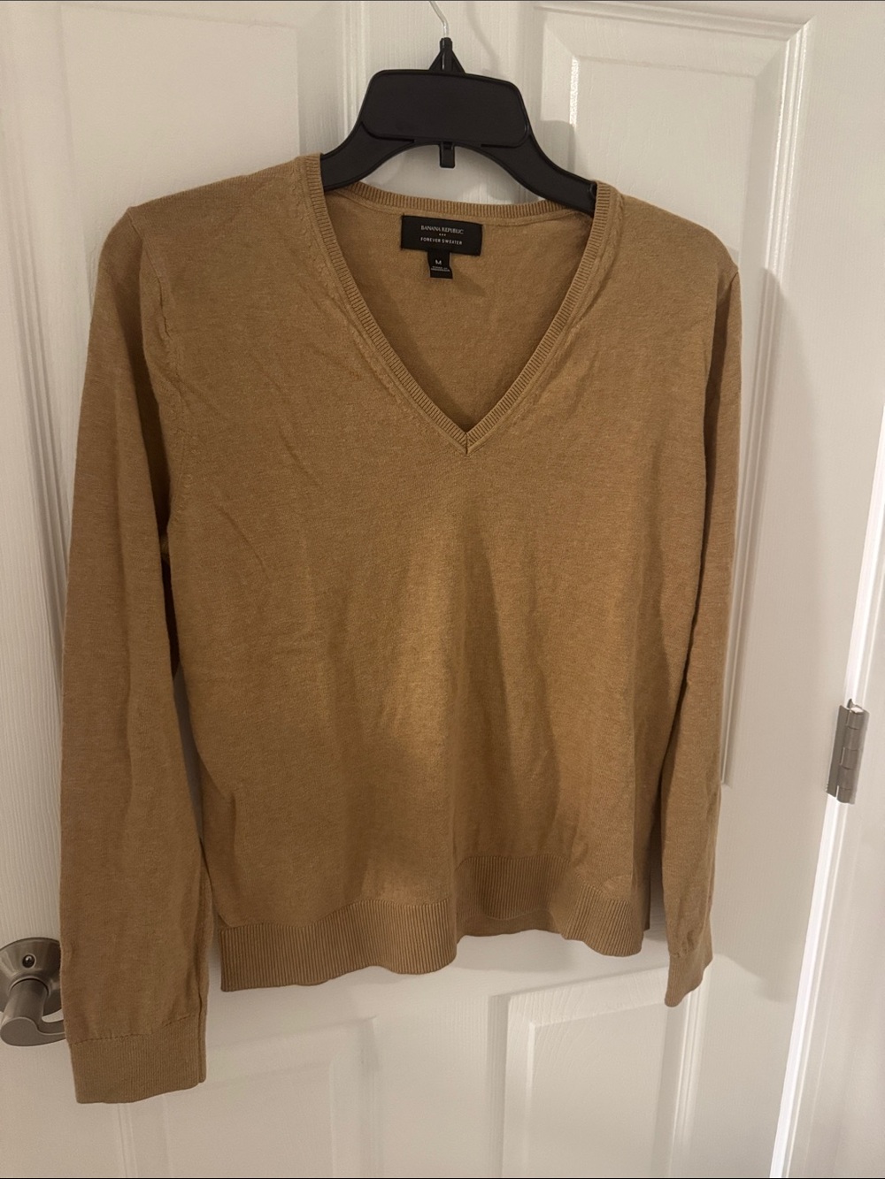 Banana republic factory forever v neck sweater M